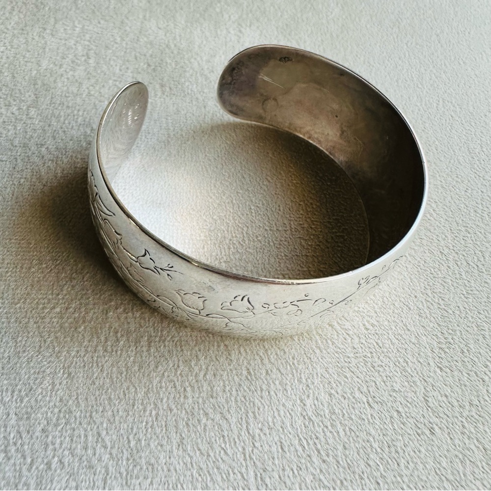 Vintage S. Kirk & Son Sterling Silver Floral Repoussé Cuff Bracelet – Size 159 - Picture 14 of 14